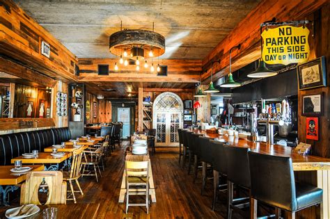 restobar meaning